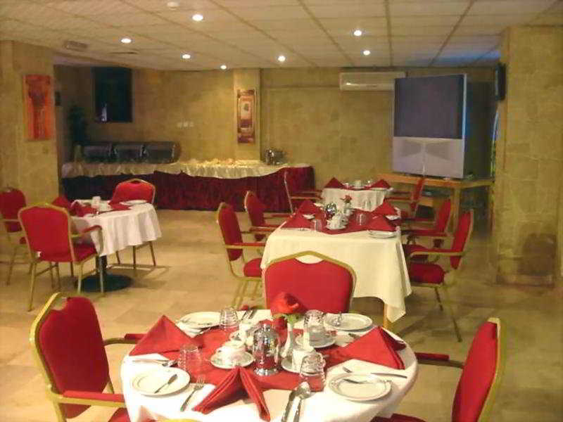 Golden Oasis 2* مسقط