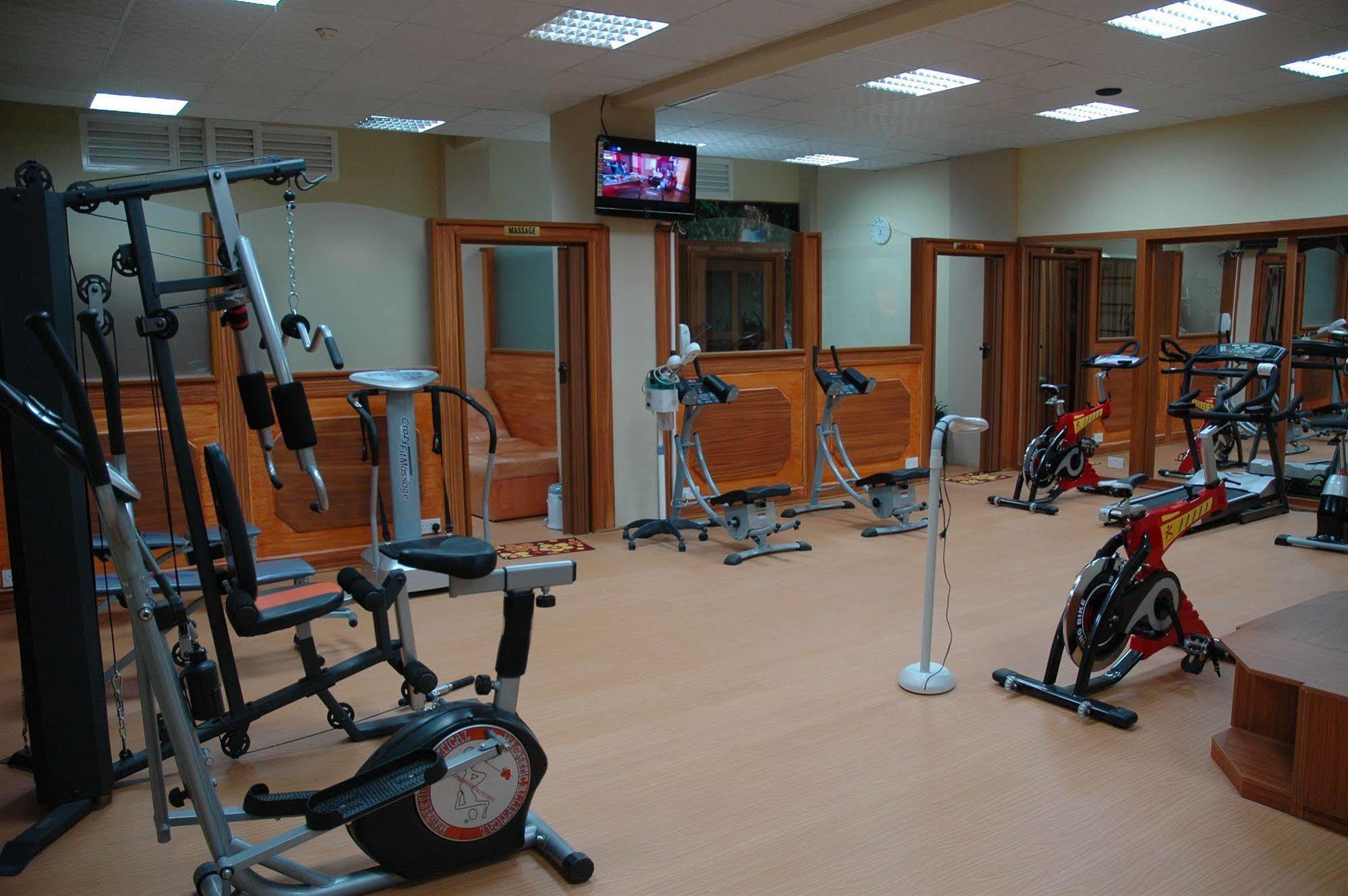 Golden Oasis فندق مسقط