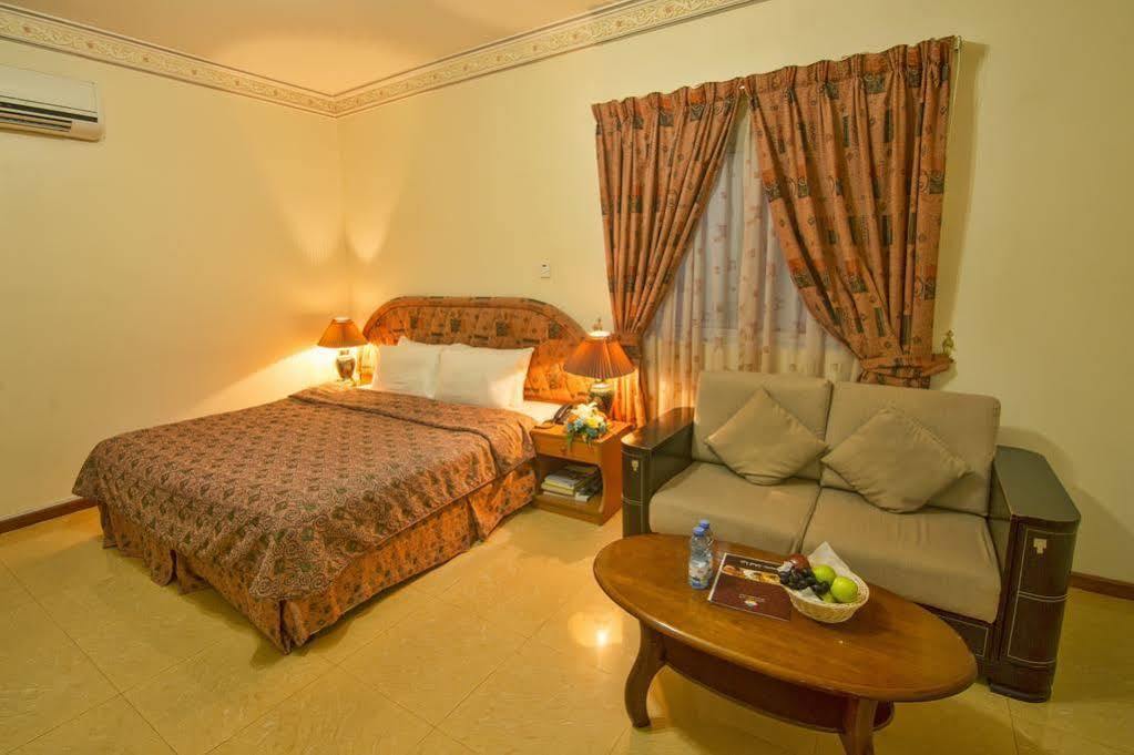 فندق Golden Oasis