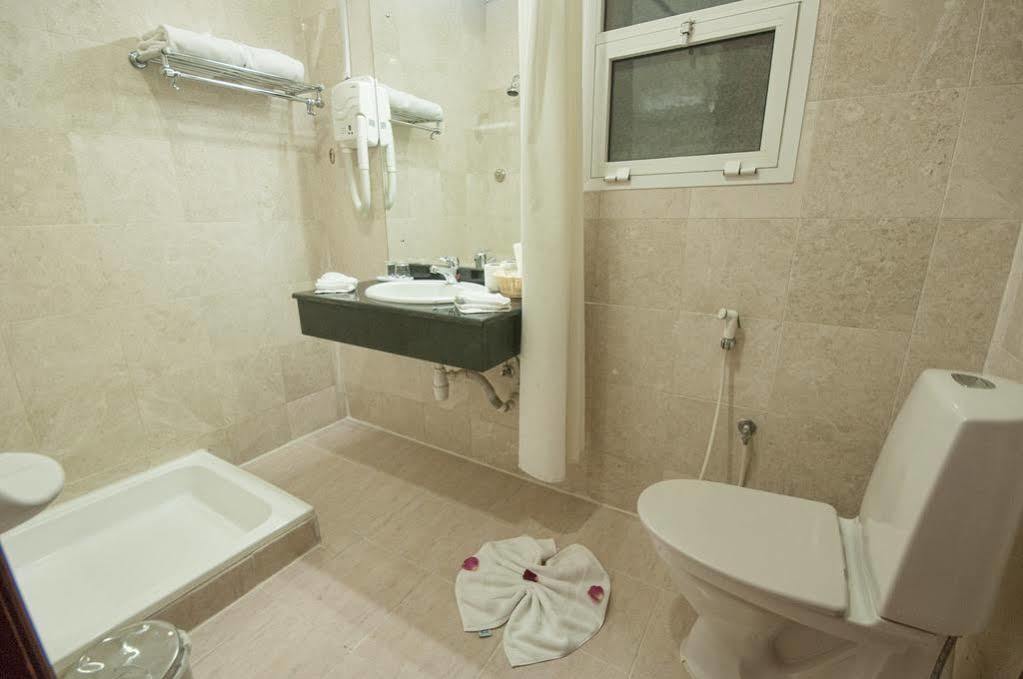 Golden Oasis 2* مسقط