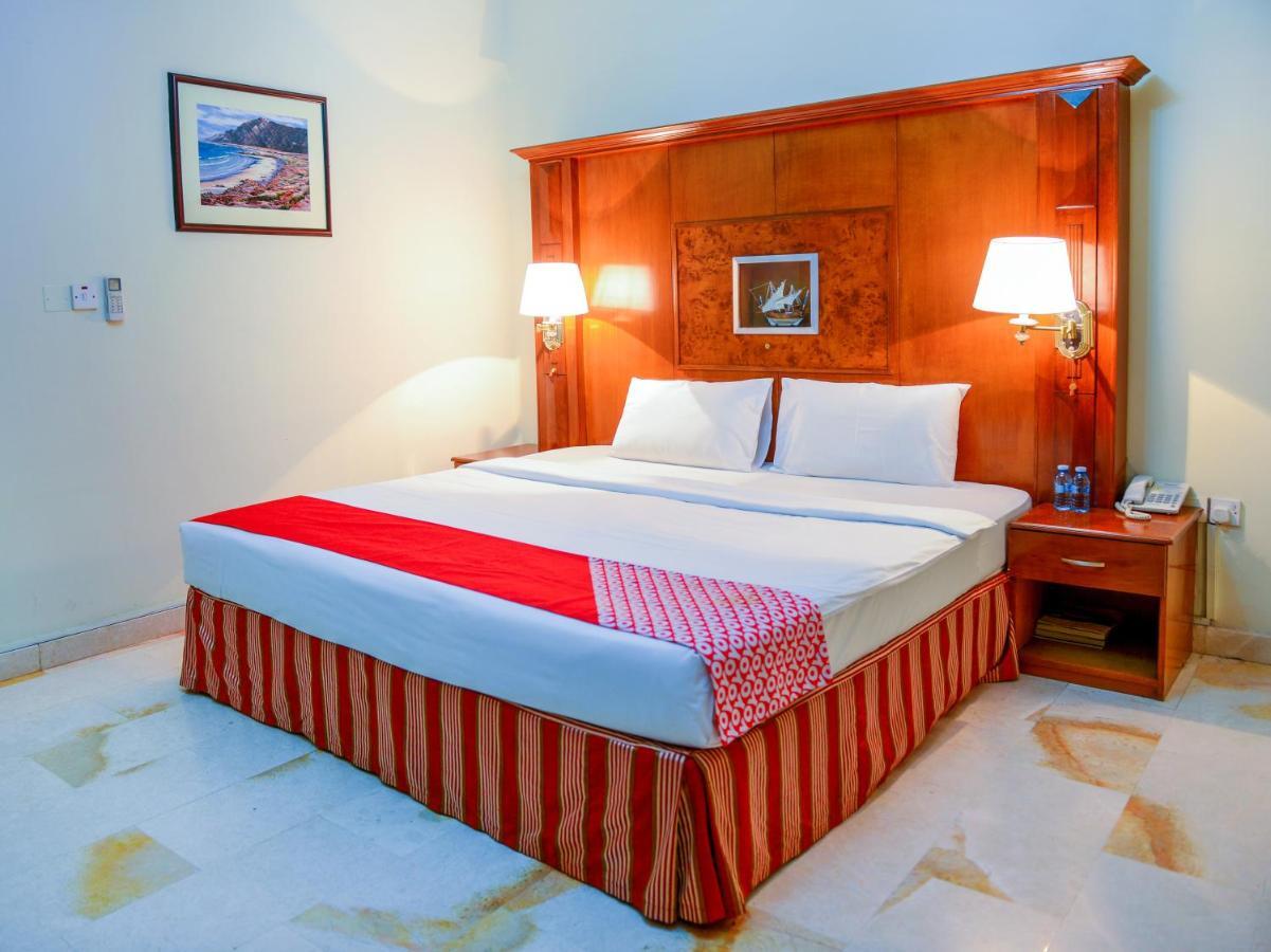 Golden Oasis Hotell