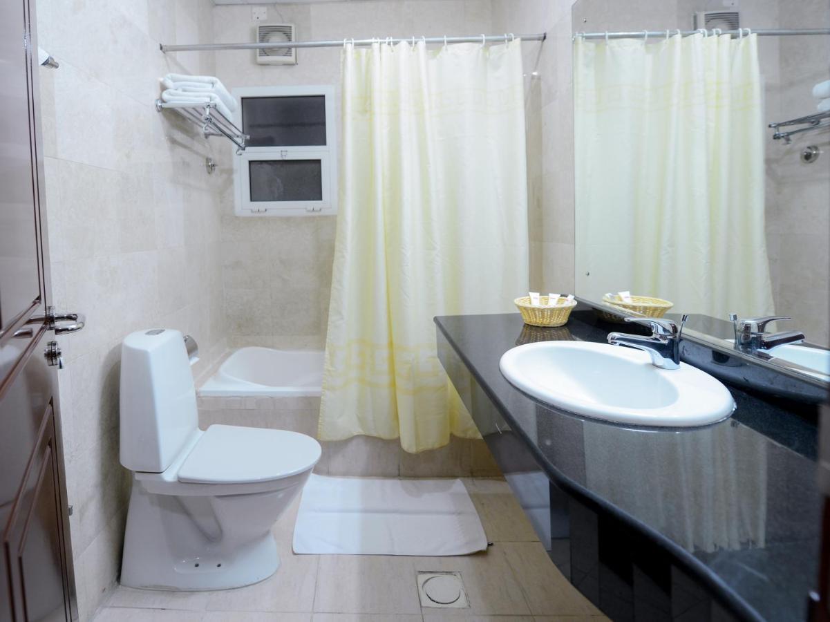 Golden Oasis Muscat