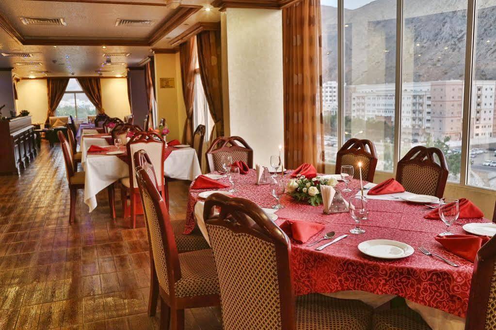 Golden Oasis فندق